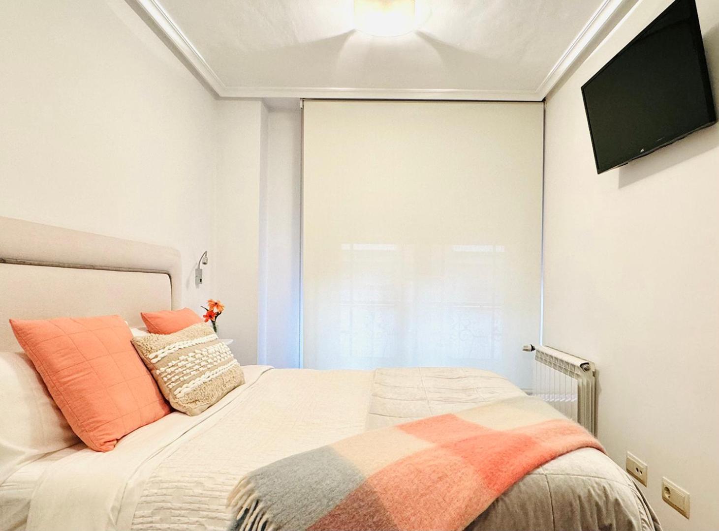 Apartamento "Balcon Del Parchis" A 200 Metros De La Playa Gijón Exteriör bild